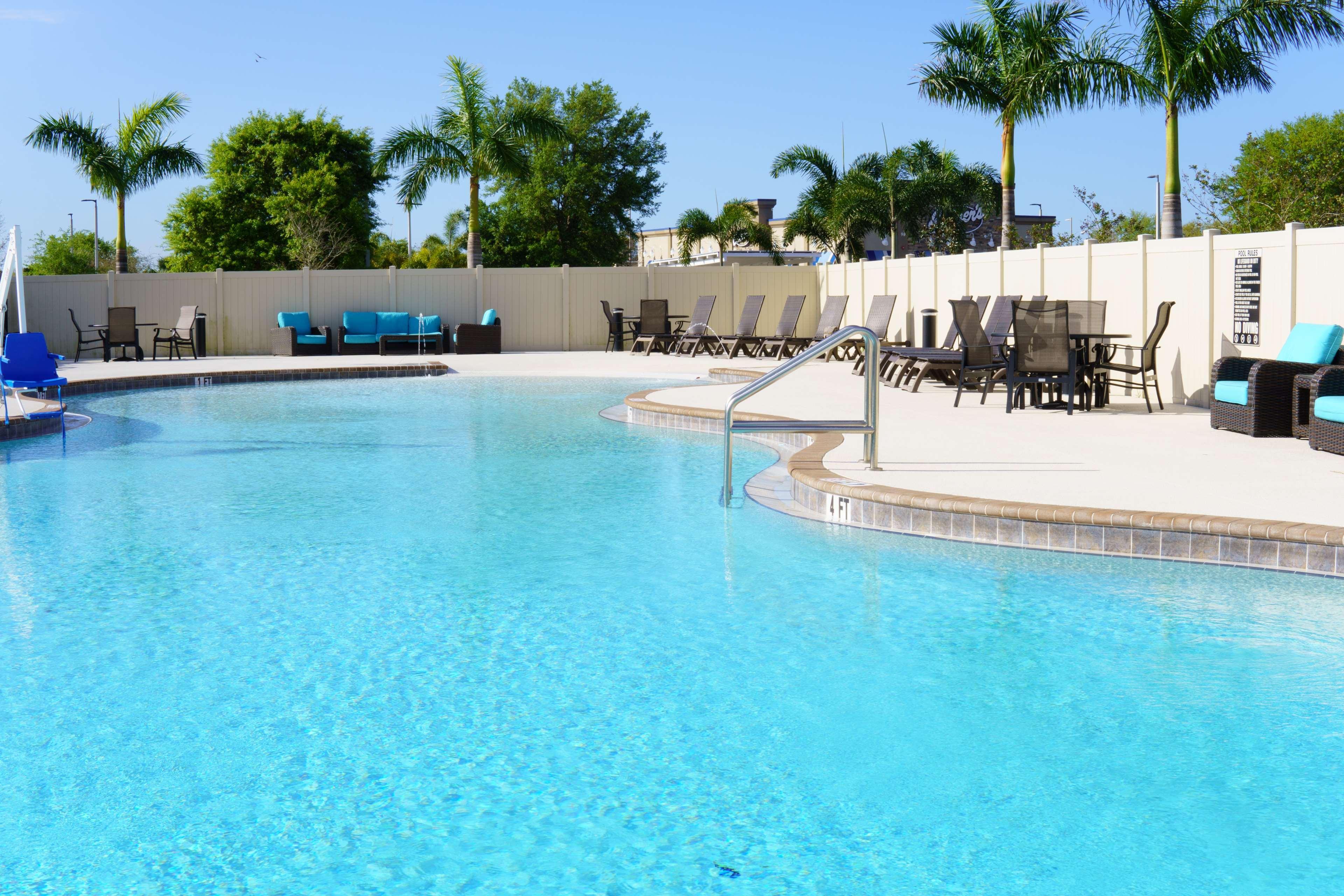 Magnolia Pointe; BW Signature Collection Fruitville 외부 사진