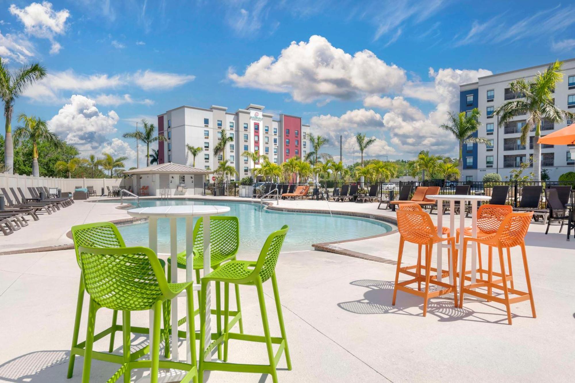 Magnolia Pointe; BW Signature Collection Fruitville 외부 사진